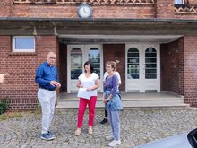 Auf dem Bild ist Anke Schwarzenberg und Andreas Büttner beim Interview mit der Bürgermeisterin von Spremberg mit dem Stadtfernsehn Spremberg zu sehen