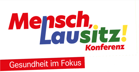 Die Grafik zeig das Logo in verschiedenen Farben mit der Aufschrift "Mensch Lausitz! Konferenz" - "Gesundheit im Fokus"
